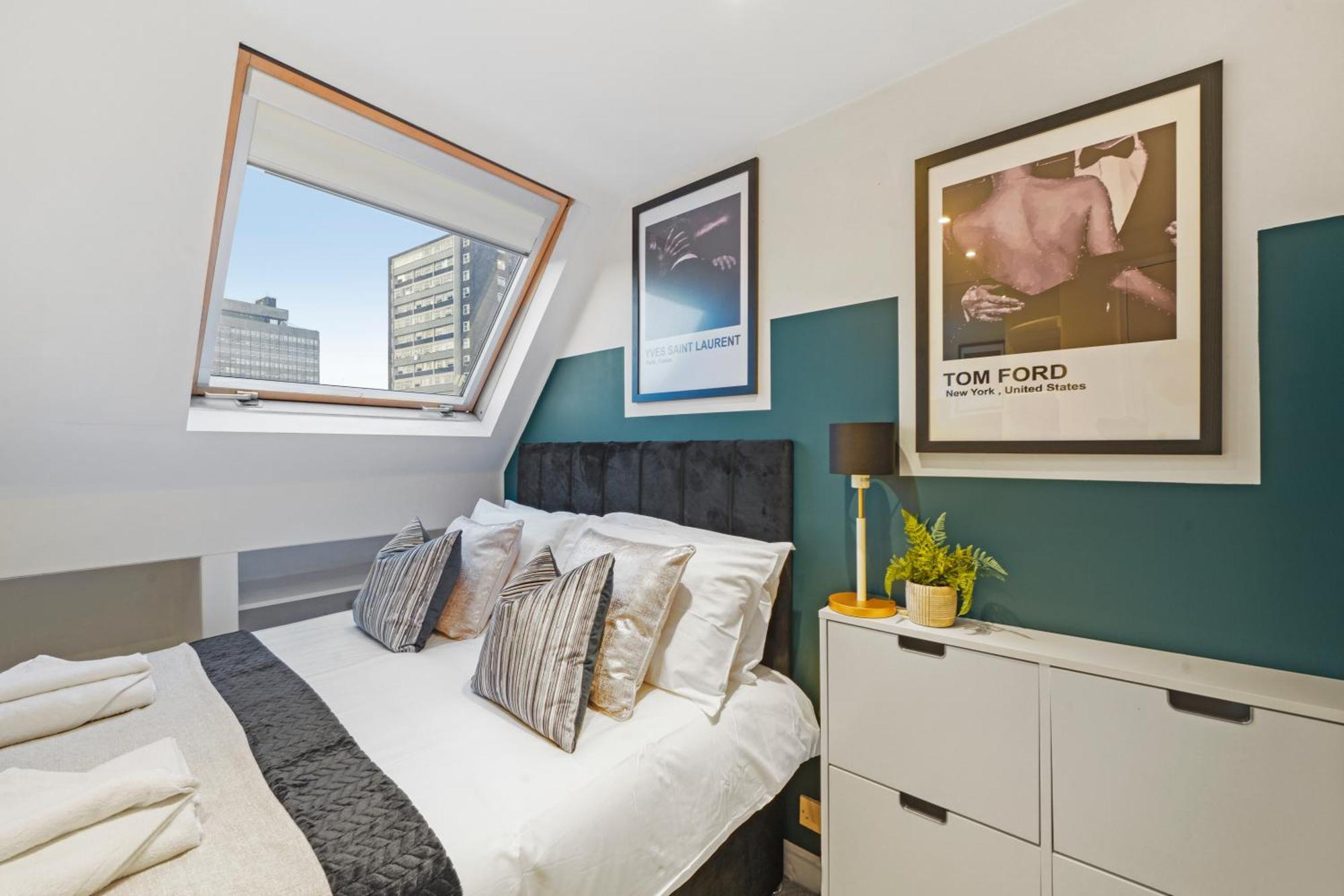 Stylish Flat In Fulham - Great Views!- Sleeps 6 * London